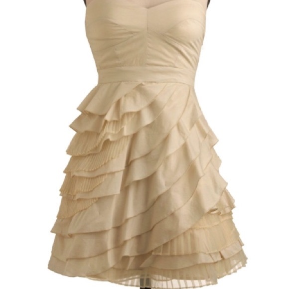 Mini formal dress - Picture 3 of 3